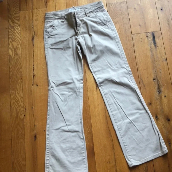 Aeropostale khaki women’s pants size 3/4 regular - Picture 2 of 4